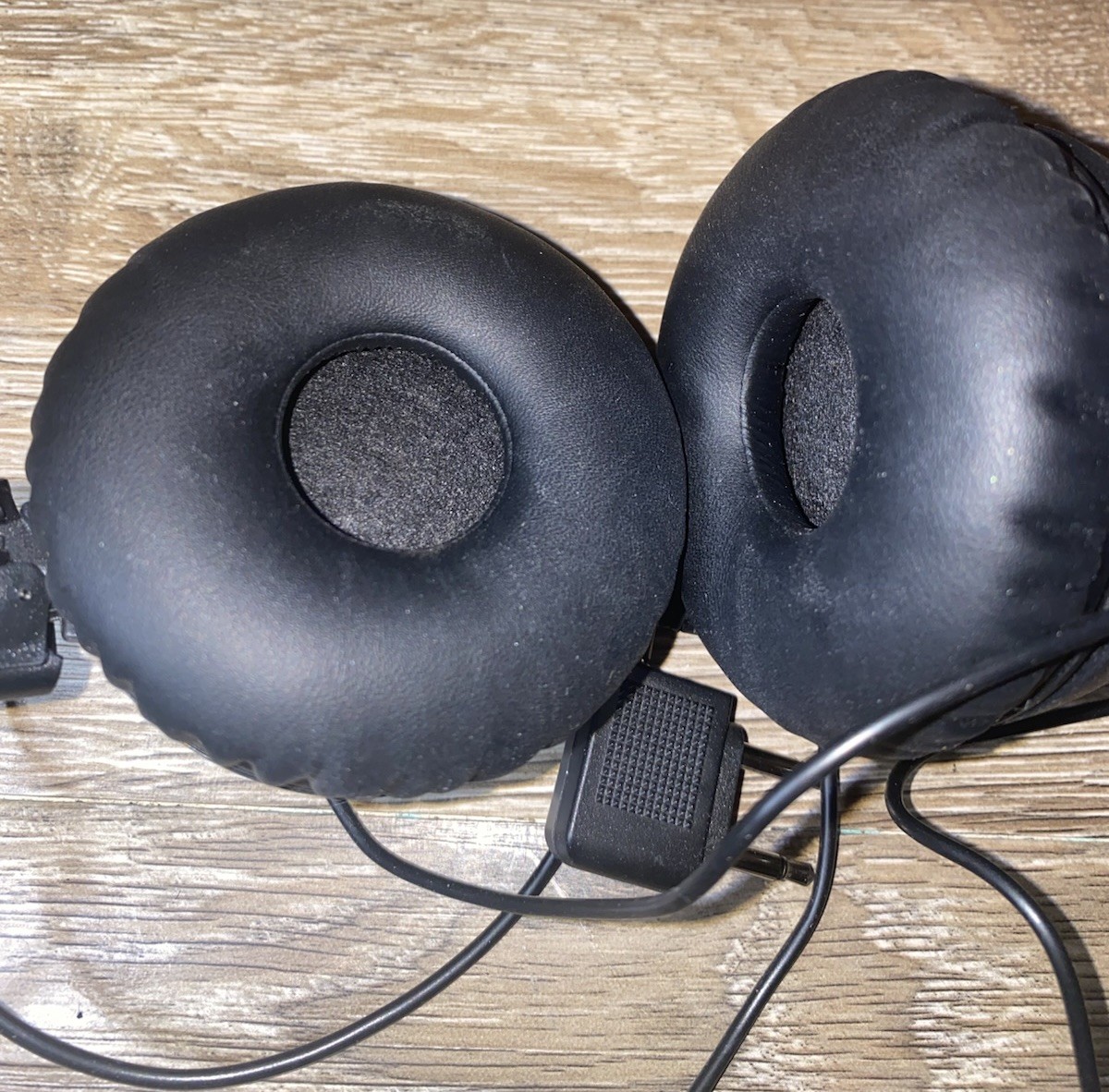 Sony MDR-ZX110NC Noise Cancelling Headphones MDRZX110NC Black On Ear Headphones