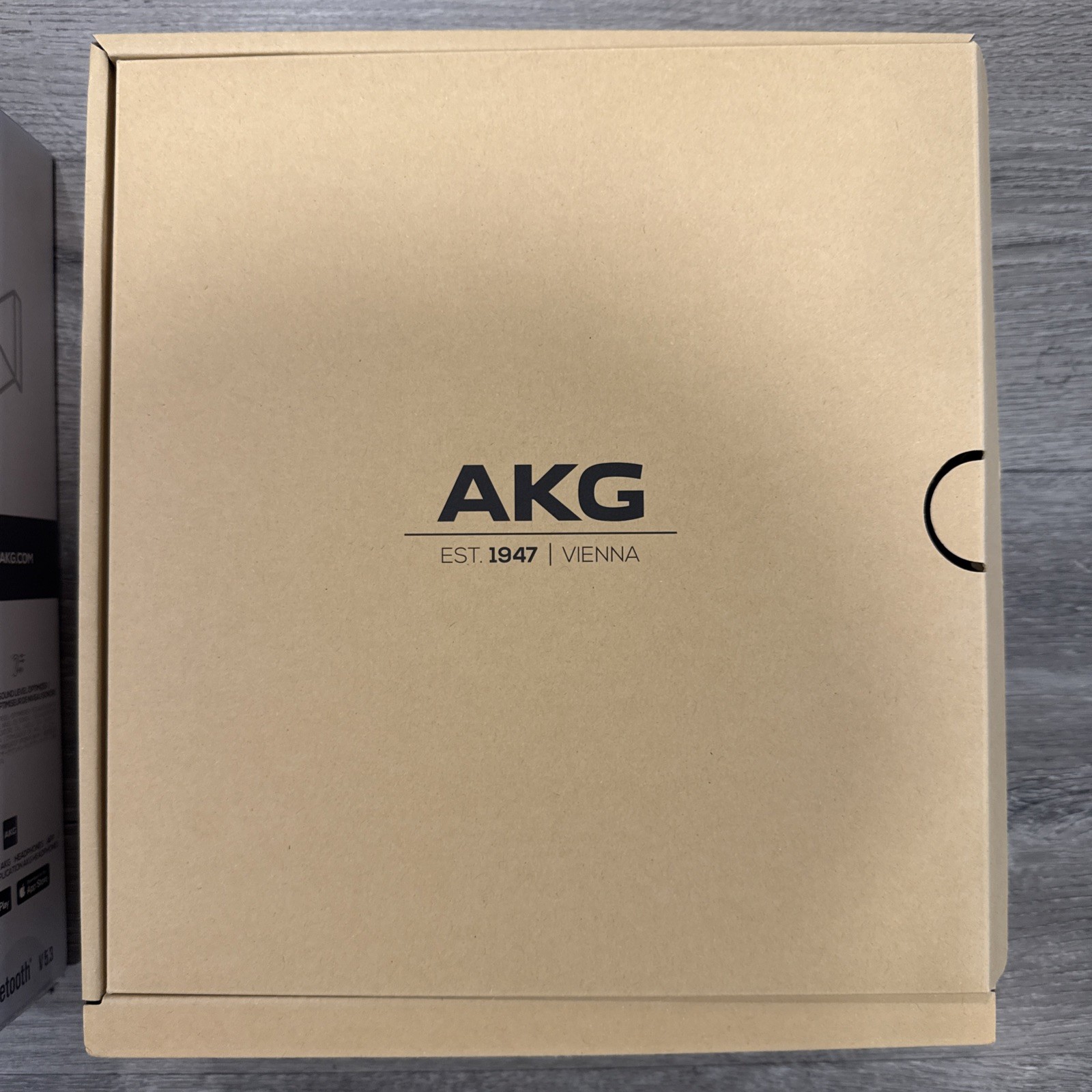 Harman AKG N9 Hybrid Wireless Headphones Hi-Res Audio ANC Preowned Clean