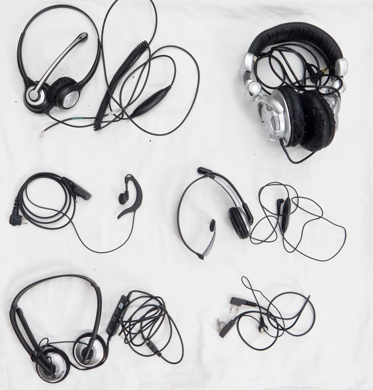 Headset Lot Plantronics , Retcvis, Panasonic kx-tca430, Wantek, Behringer