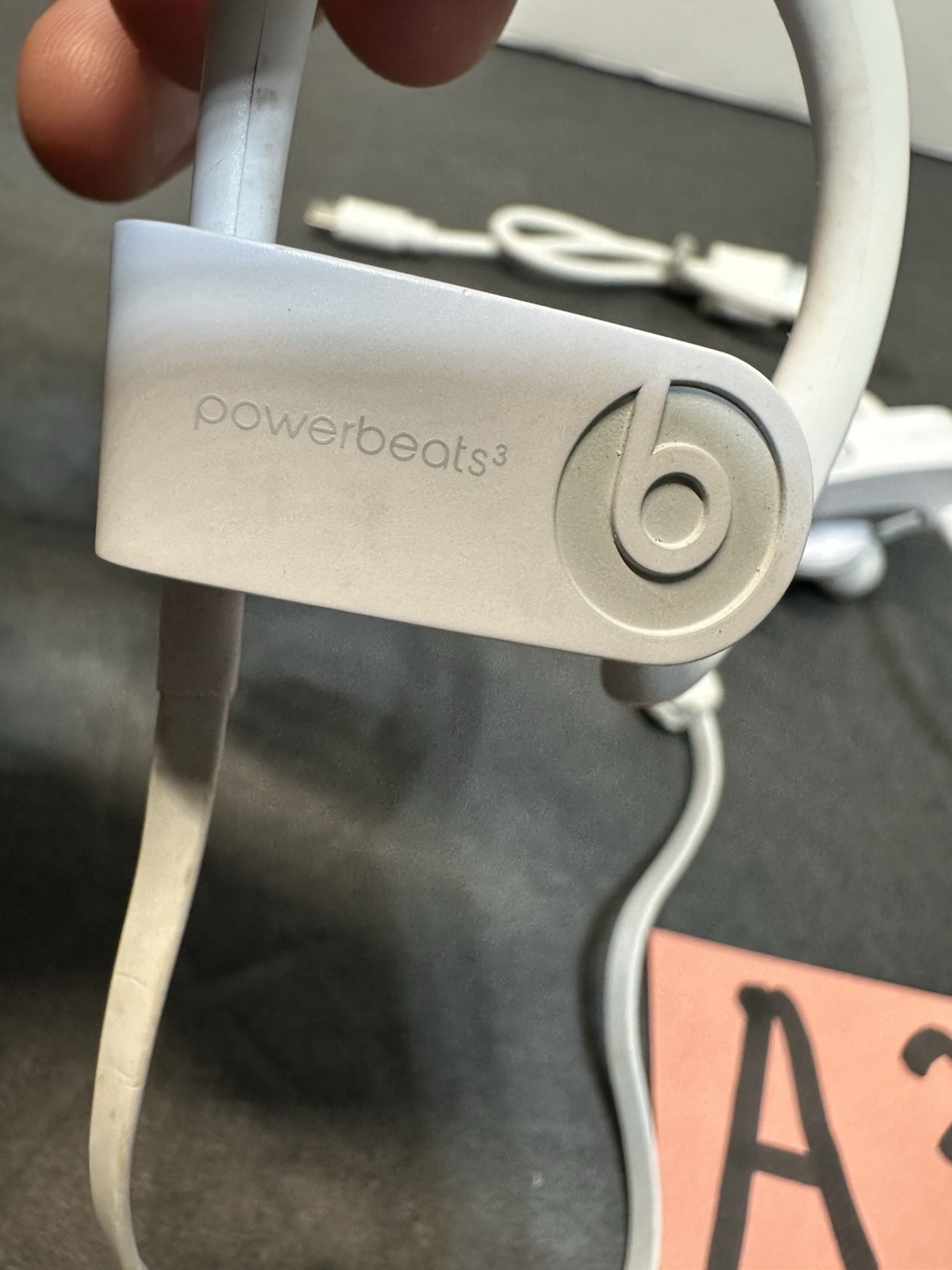 Beats Powerbeats3 Wireless in Ear Headphones – White