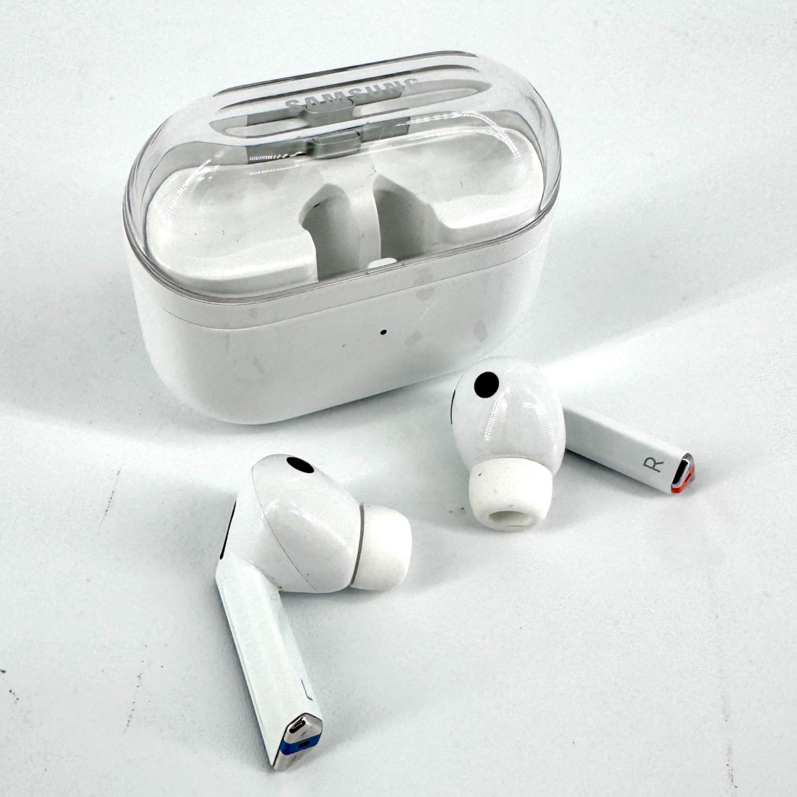 Samsung Galaxy Buds3 Pro SM-R630 Wireless Earbud Headphones – White