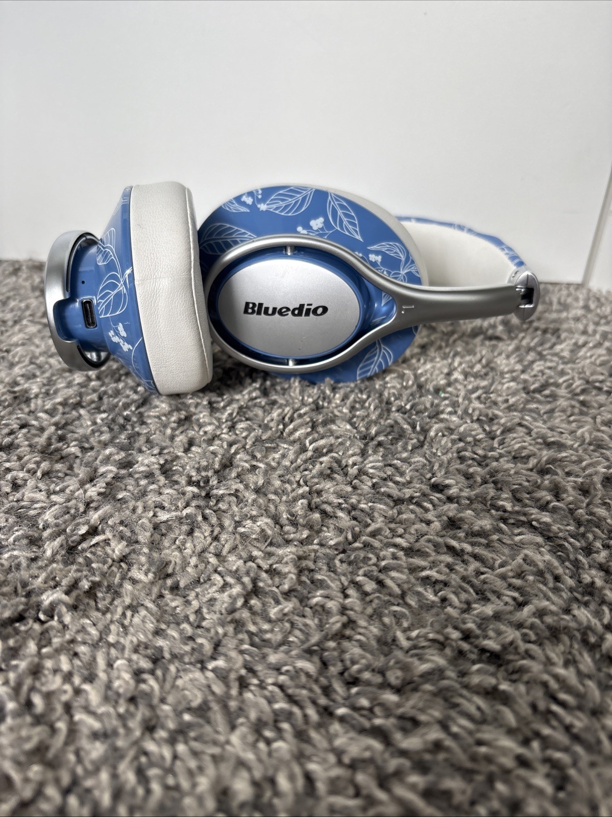 Bluedio A2 Bluetooth Wireless Headphones With Mic, Over-Ear Blue/White Flora