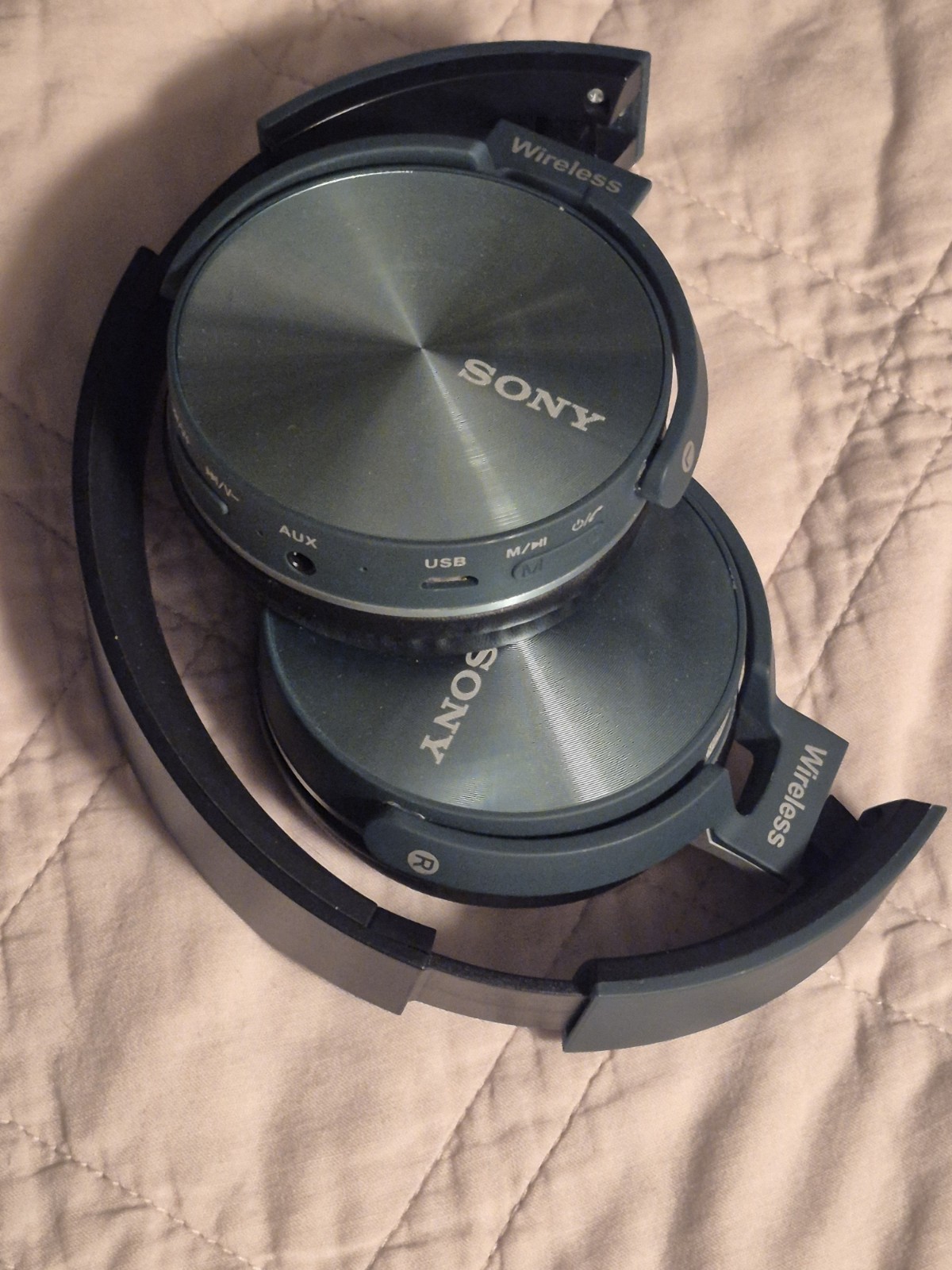 Sony MDR-XB950BT? Bass Boost Bluetooth Wireless Headphones Over-Ear Micro USB
