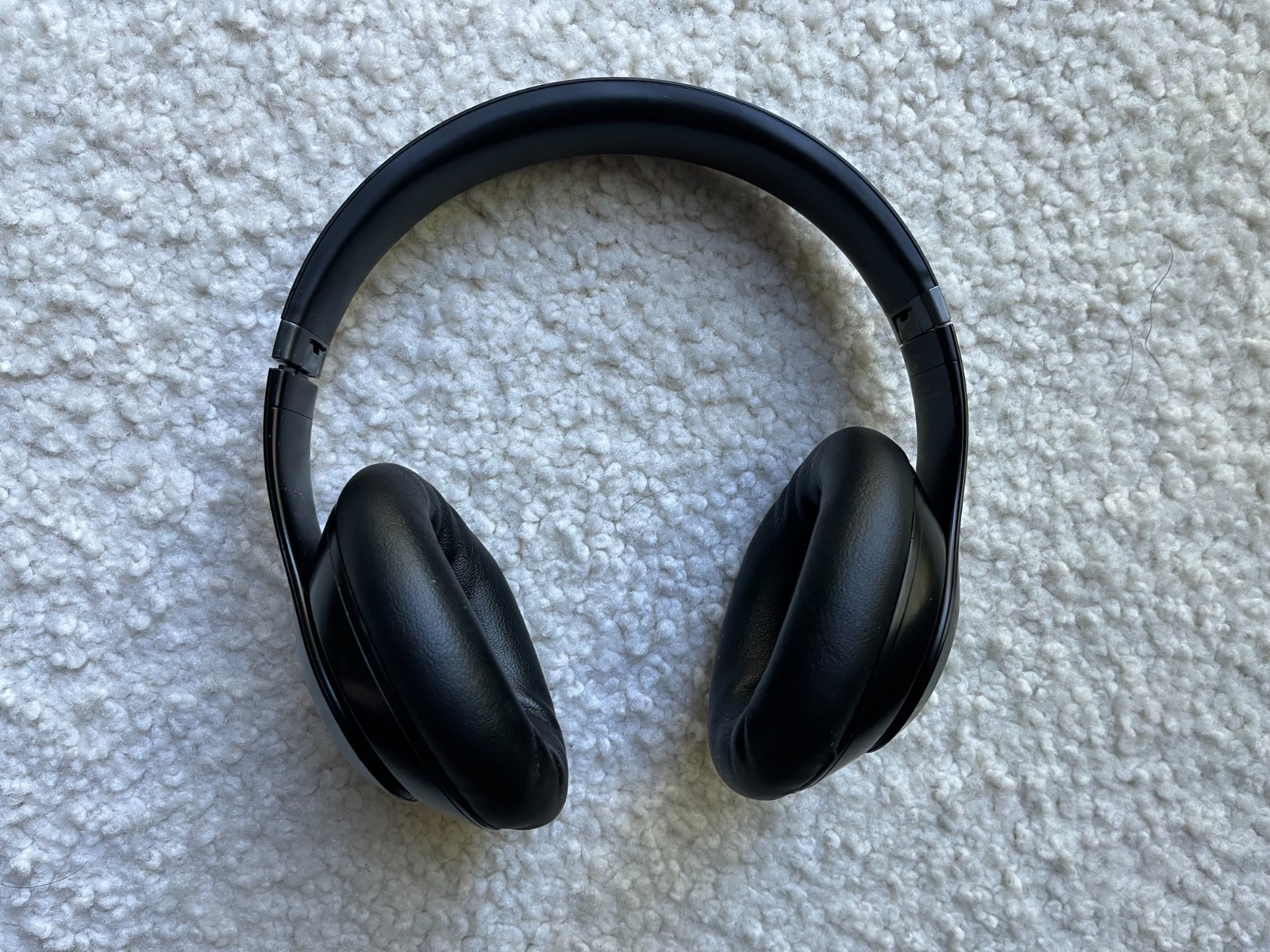 READ – Beats Studio Pro Wireless Bluetooth Noise Cancelling Headphones Black