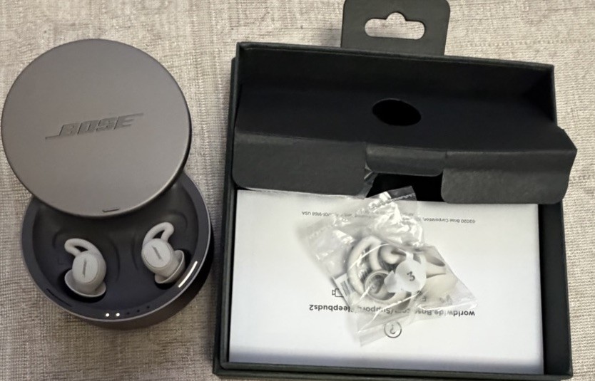 Bose Sleepbuds II Wireless In-Ear Earbuds Noise-Masking Headphones White