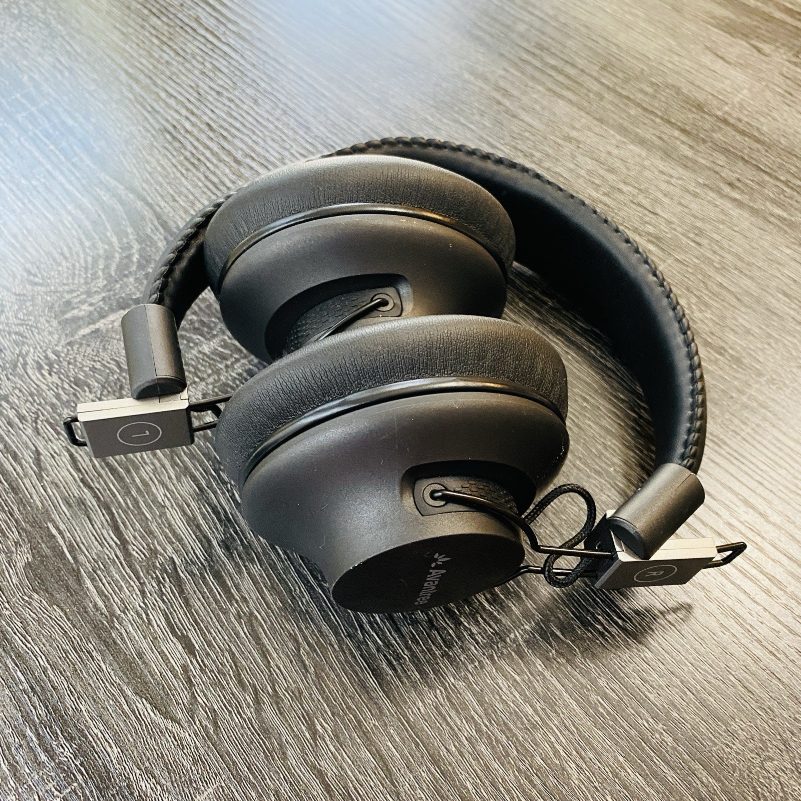 Avantree WSHT-5049 – Wireless Head Phone Black – Tested Works