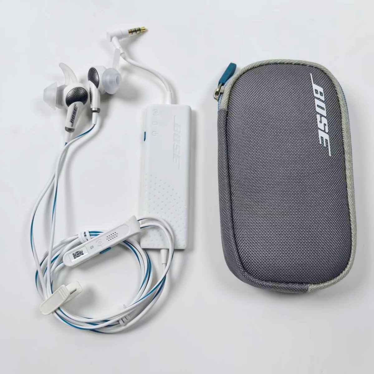Bose QuietComfort 20 Headphones Noise Cancelling QC20 Earbuds for IOS White