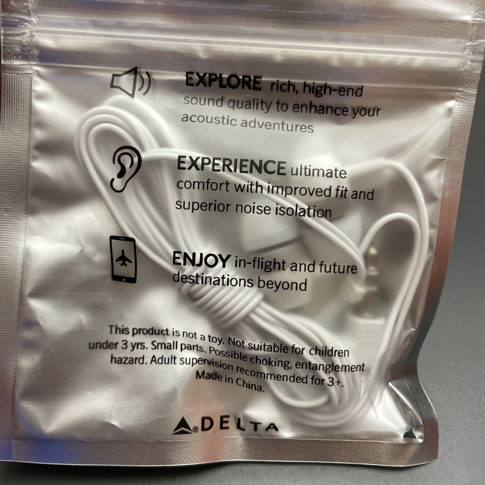 New DELTA Airlines Studio “Plug In Tune Out” Isolation Earbuds Headphones