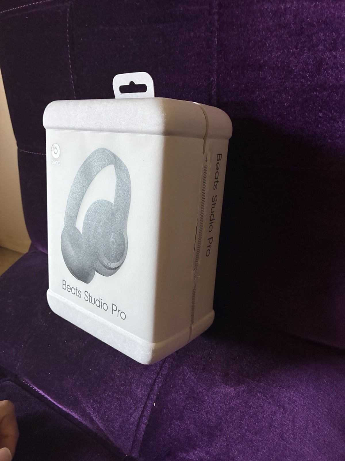 Beats Studio Pro Wireless Over-Ear Noise Cancelling Headphones Black – MQTP3LL/A