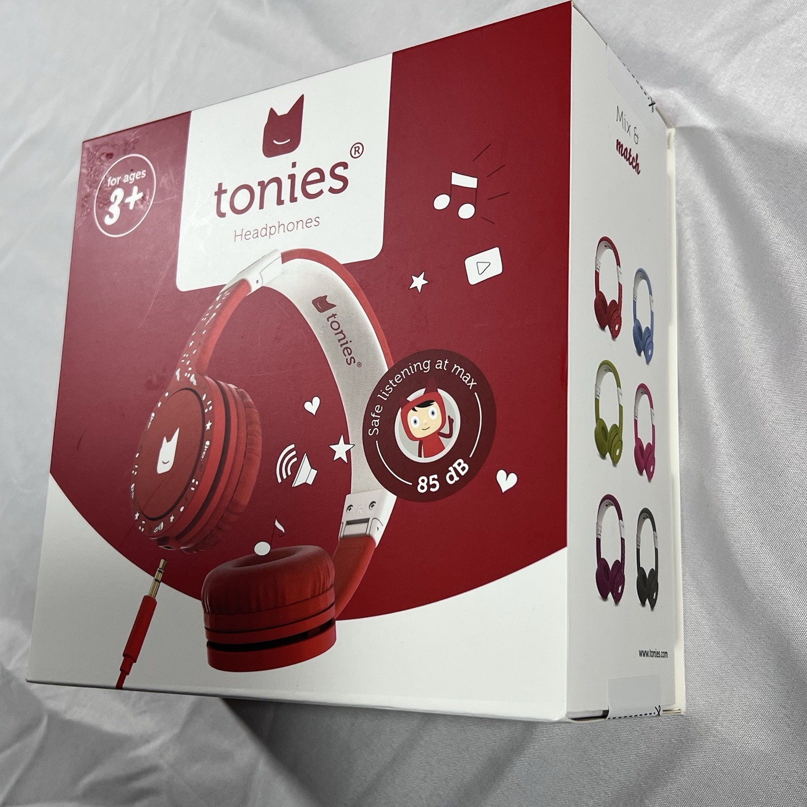 TONIES Red Headphones For Kids 3+ FOLD-N-GO ADJUSTABLE, 85 dB, New In Box