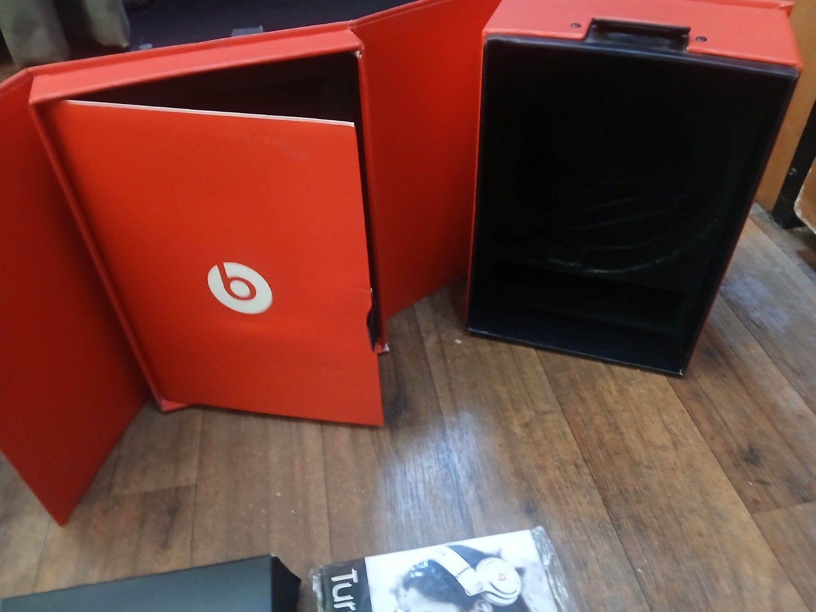 Discontinued Beats Pro by Dr. Dre ” Royal Blue ” Studio Headphones (Very Rare)