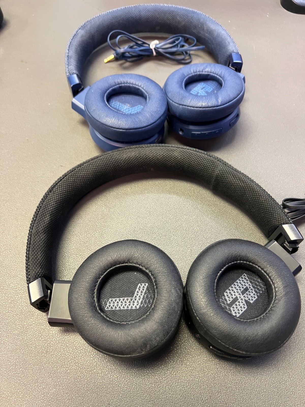 JBL LIVE 460NC headphones 3.5mm over-ear -WIRED ONLY!-LOT OF 2