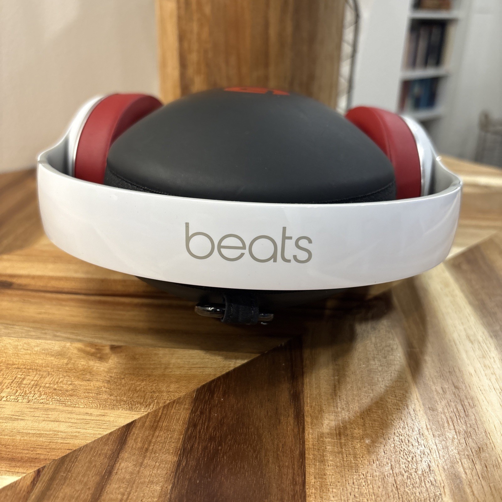 Beats by Dr. Dre Studio 2.0 White Red Over The Ear Wired Headphones Model B0500
