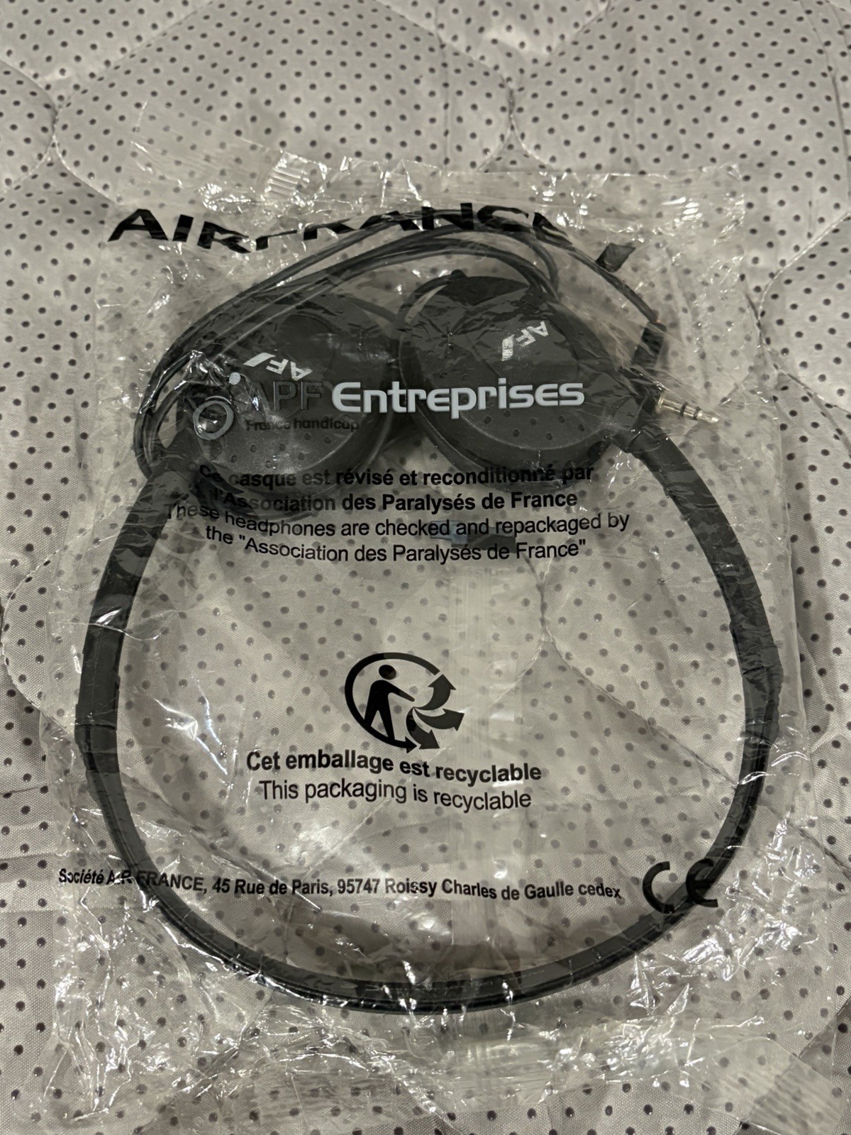 Air France Economy Headphones Airline Wired 3.5mm Travel Headset New In Package