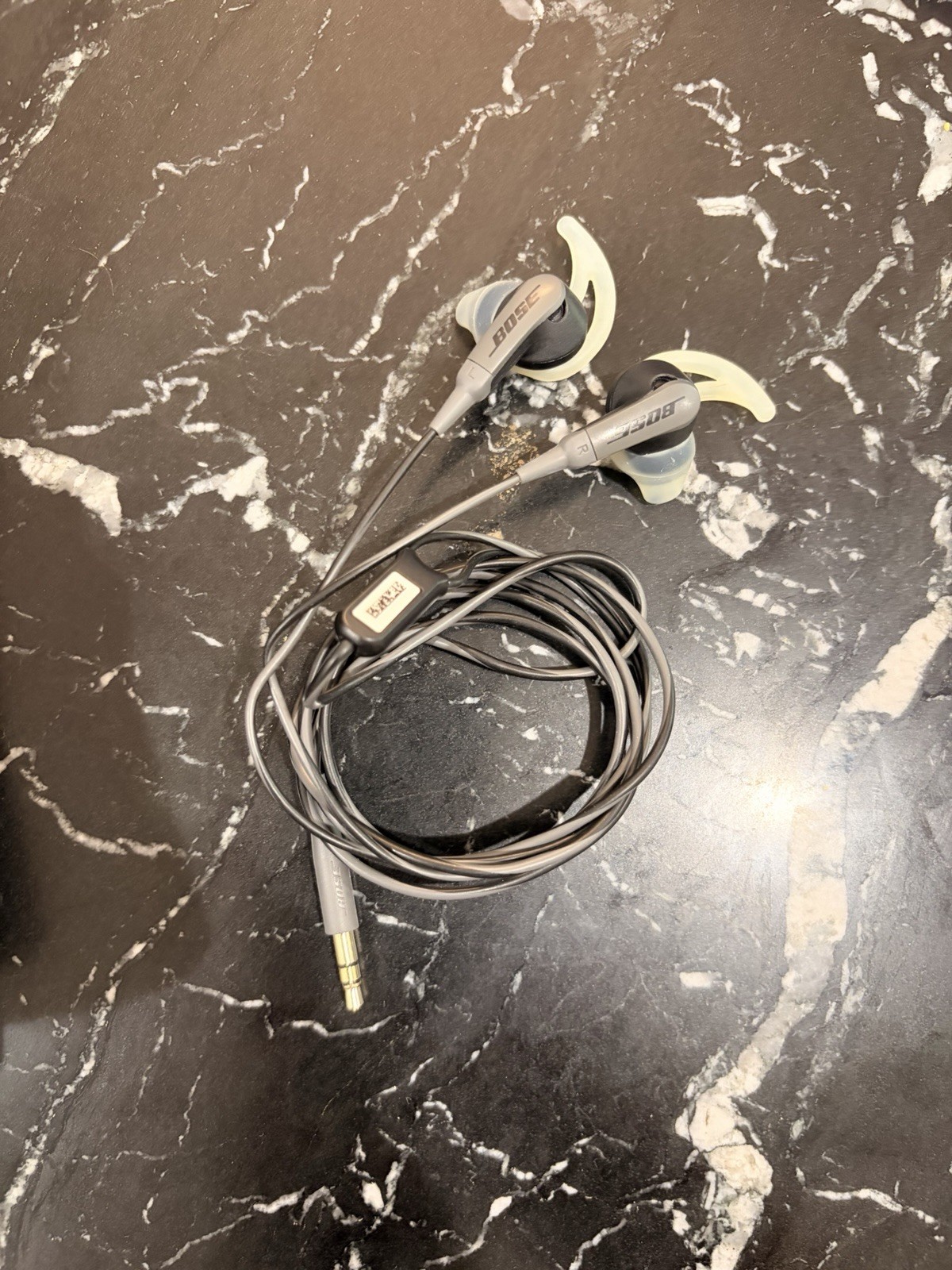 Bose SoundSport In-Ear Wired Headphones Gray – With Box & Manuals – USED