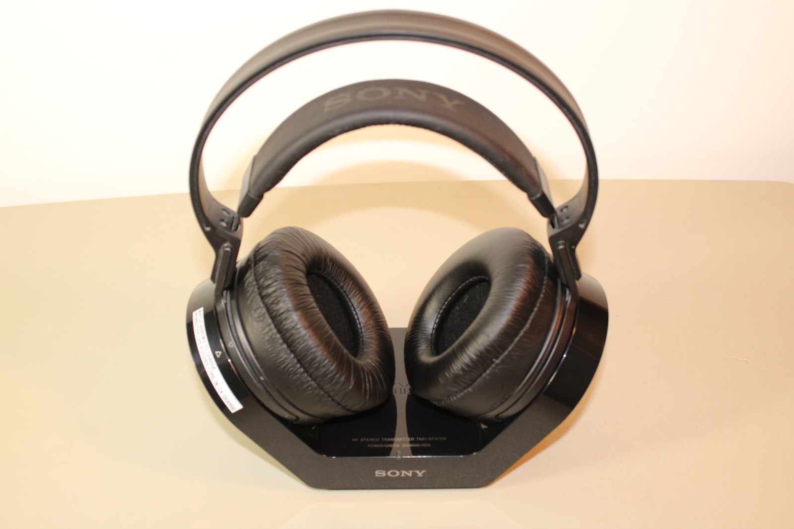 Sony Wireless Headphones MDR-RF970R – All Working – See Description Below.