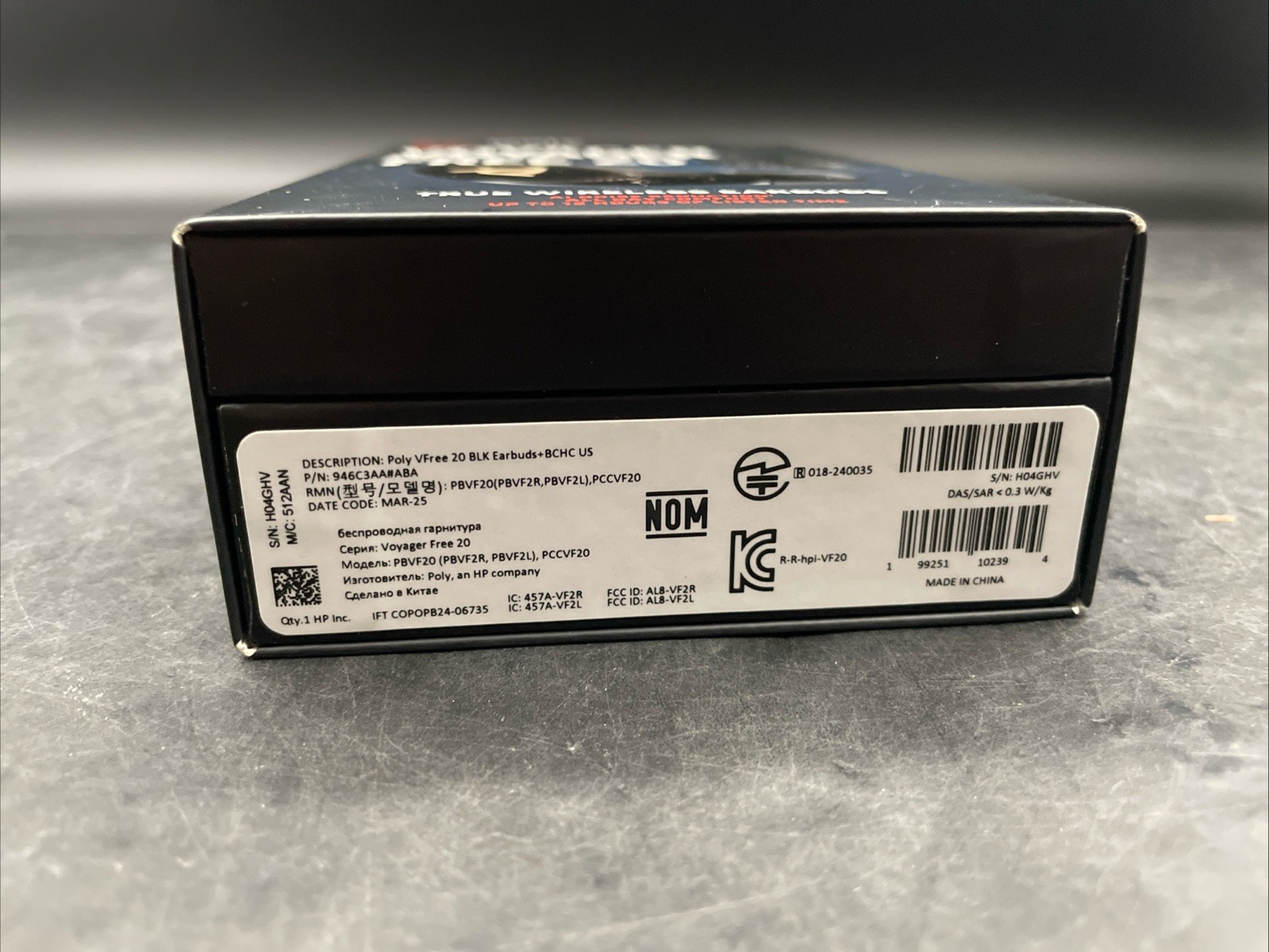 Poly Voyager Free 20 Black Earbuds + Basic Charge Case