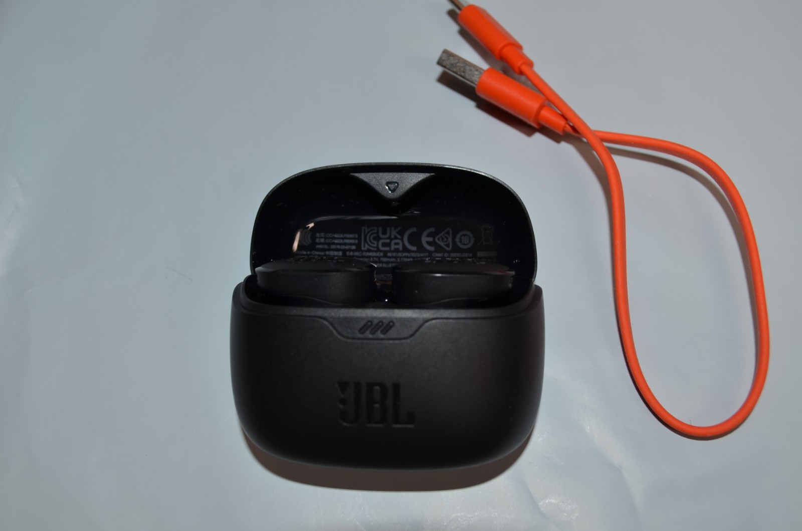JBL Tune Buds, True wireless Noise Cancelling earbuds