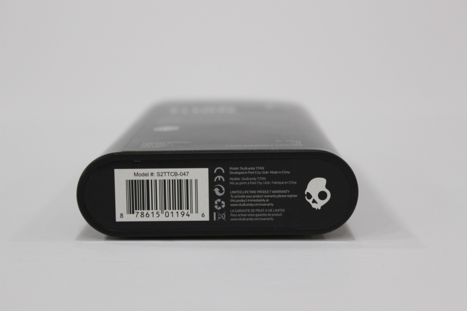 Skullcandy Titan Hi-Definition Noise Isolating ear buds Original Packaging black