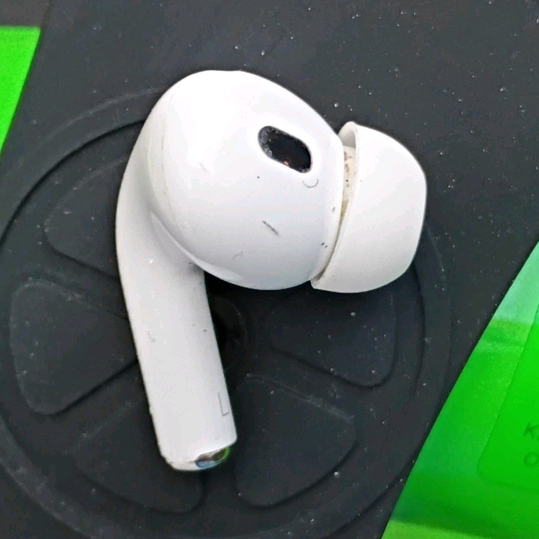 Apple AirPod Pro 2nd Gen A2931 White Left Ear Bud