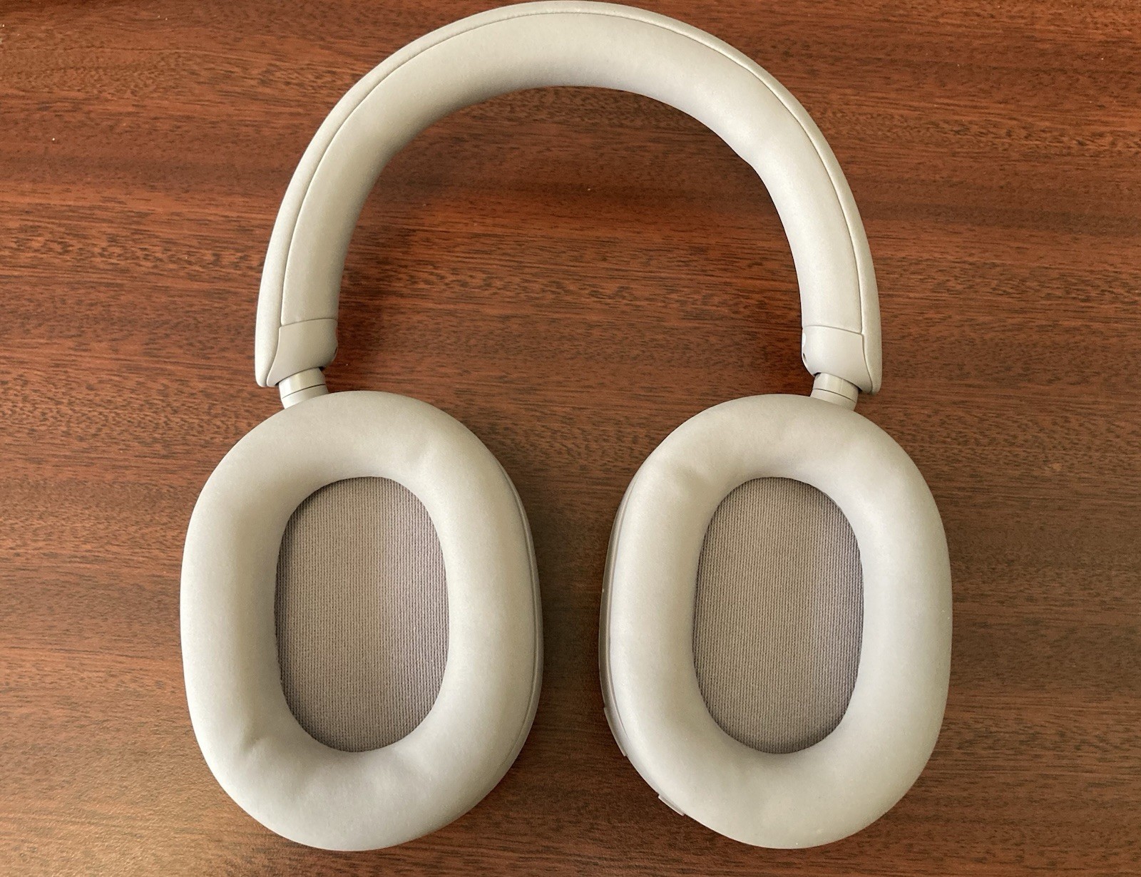 SONY WH1000XM5 Wireless Noise-Canceling Over-the-Ear Headphones – Smoky Pink