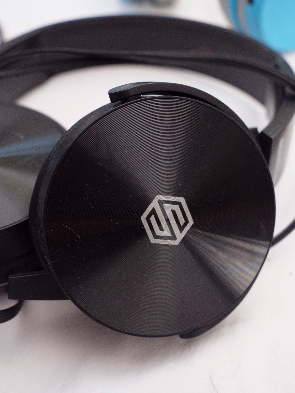 Lot of 6 Mixed Assorted Headphones