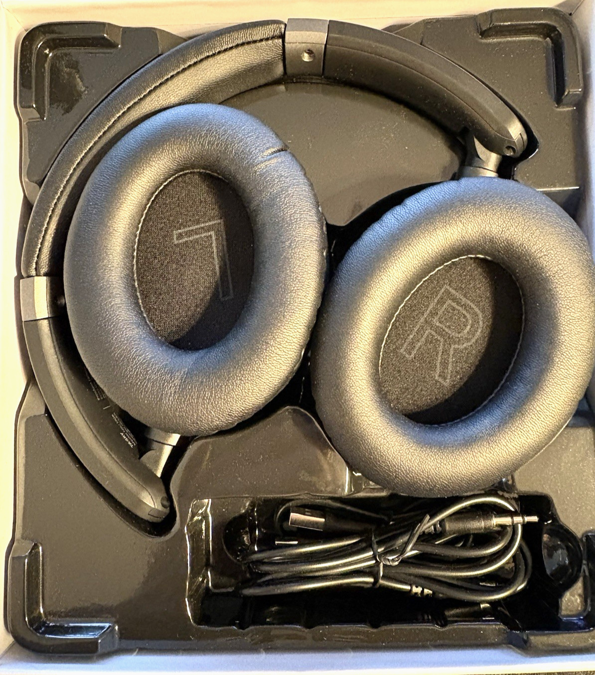 TAGRY Hybrid Active Noise Cancelling Headphones H08 Playtime Wireless Over Ear