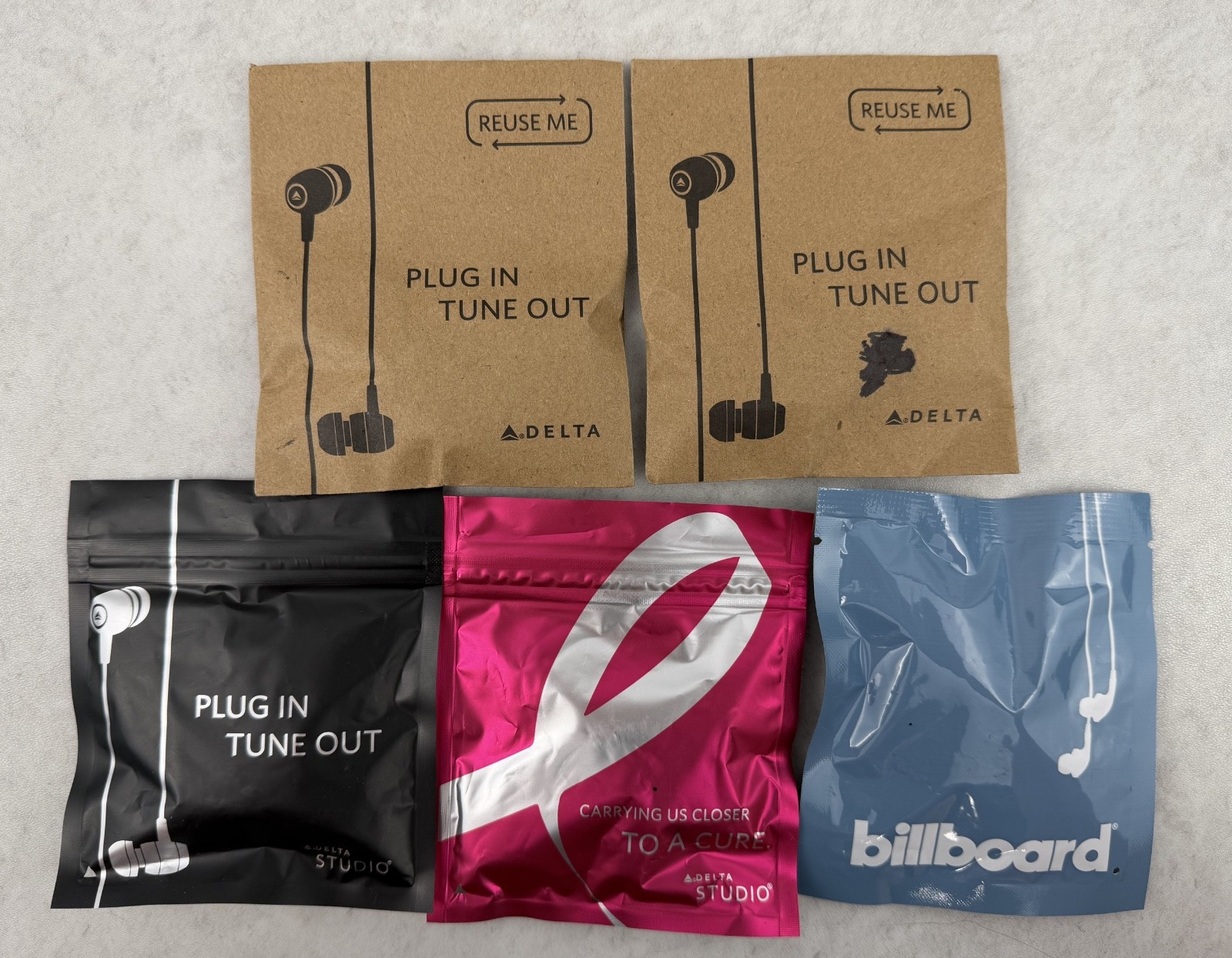 Delta Airlines Studio Earbuds Wired In-Ear Headphones Billboard 3.5mm 5 Pack Lot