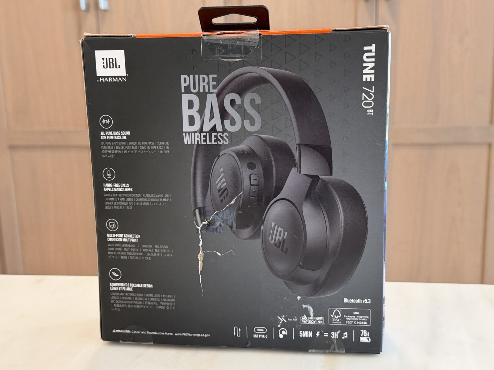 JBL Tune 720BT Black Wireless Headphones Model: JBLT720BTBLKAM – New Open Box