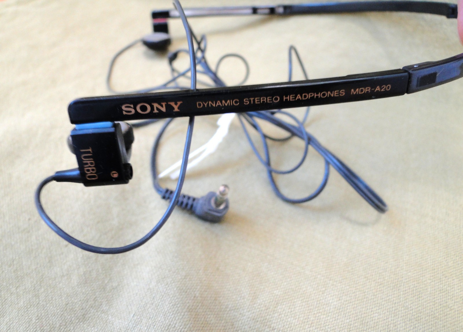 Vintage SONY MDR-A20 Black Foldable On-Ear Wired Stereo Headphones *TESTED