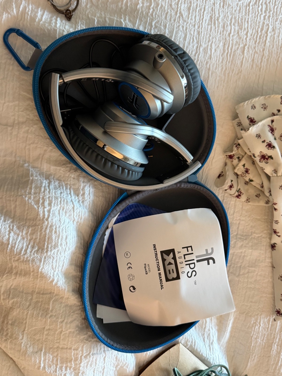 Flips Audio XB Convertible Headphones & Speakers Gray Blue w/ Case – Flip Ear