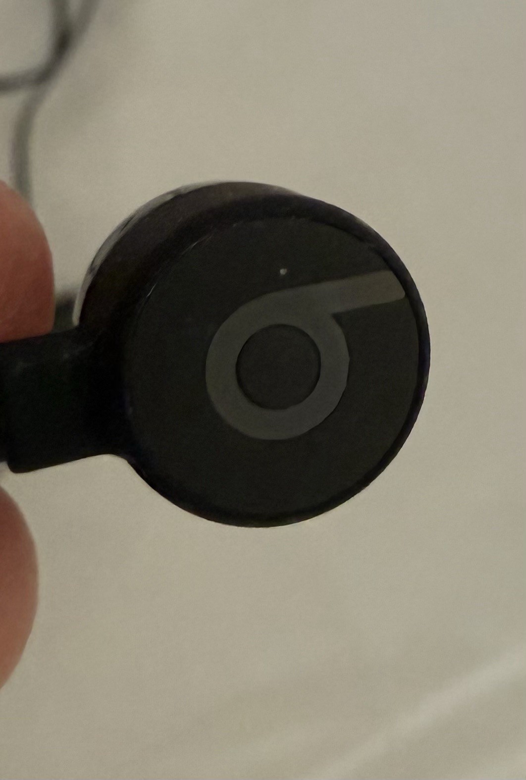 Beats Dr Dre UrBeats3 Wired In-Ear Apple Headphones with Lightning con, Black