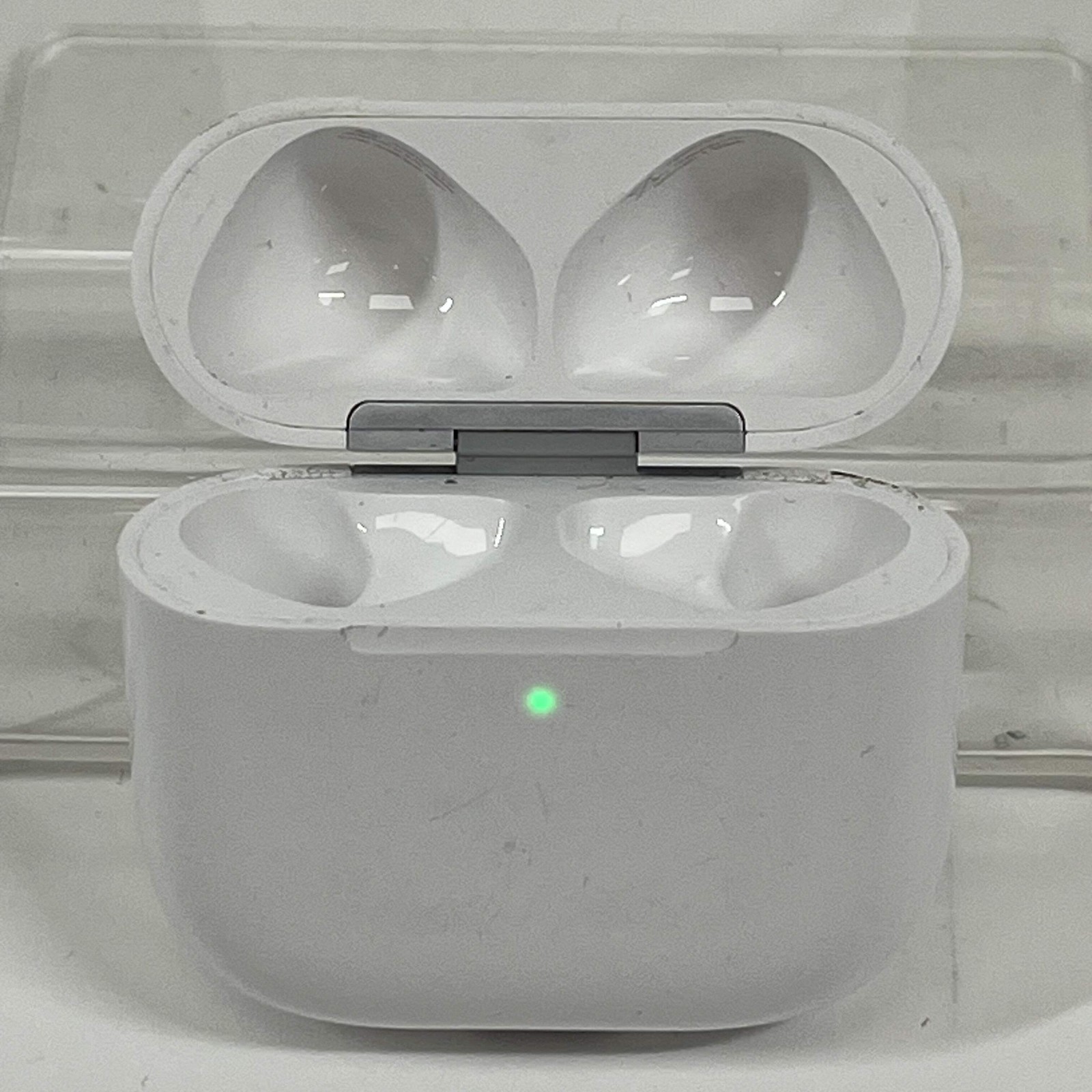 Apple AirPods 4th Gen ANC with MagSafe Charging Case A3056 A3055 A3059 MXP93LL/A