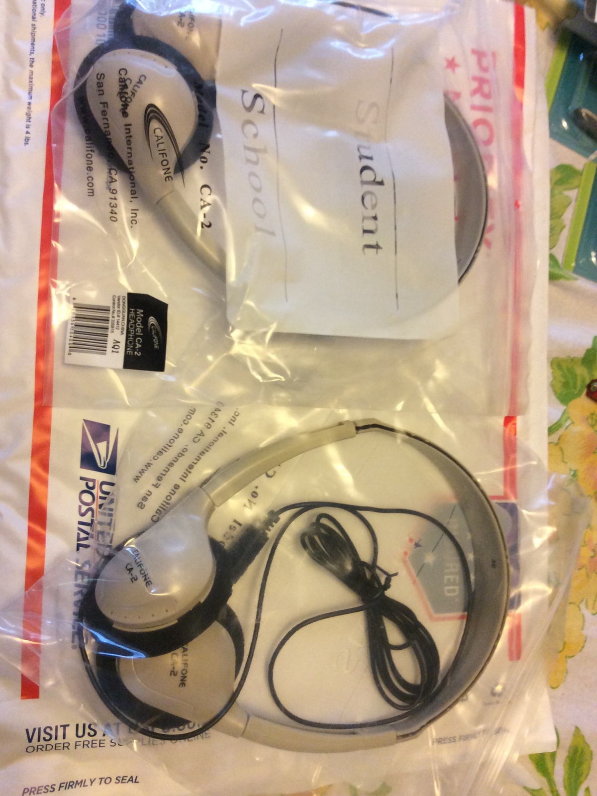 2 New Califone CA-2 Wired 3.5mm Stereo Headphones – Beige New Free Shipping