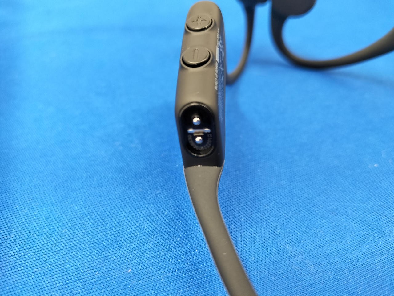 SHOKZ Bone conduction headset OPENCOMM UC C102 Authentic Audio
