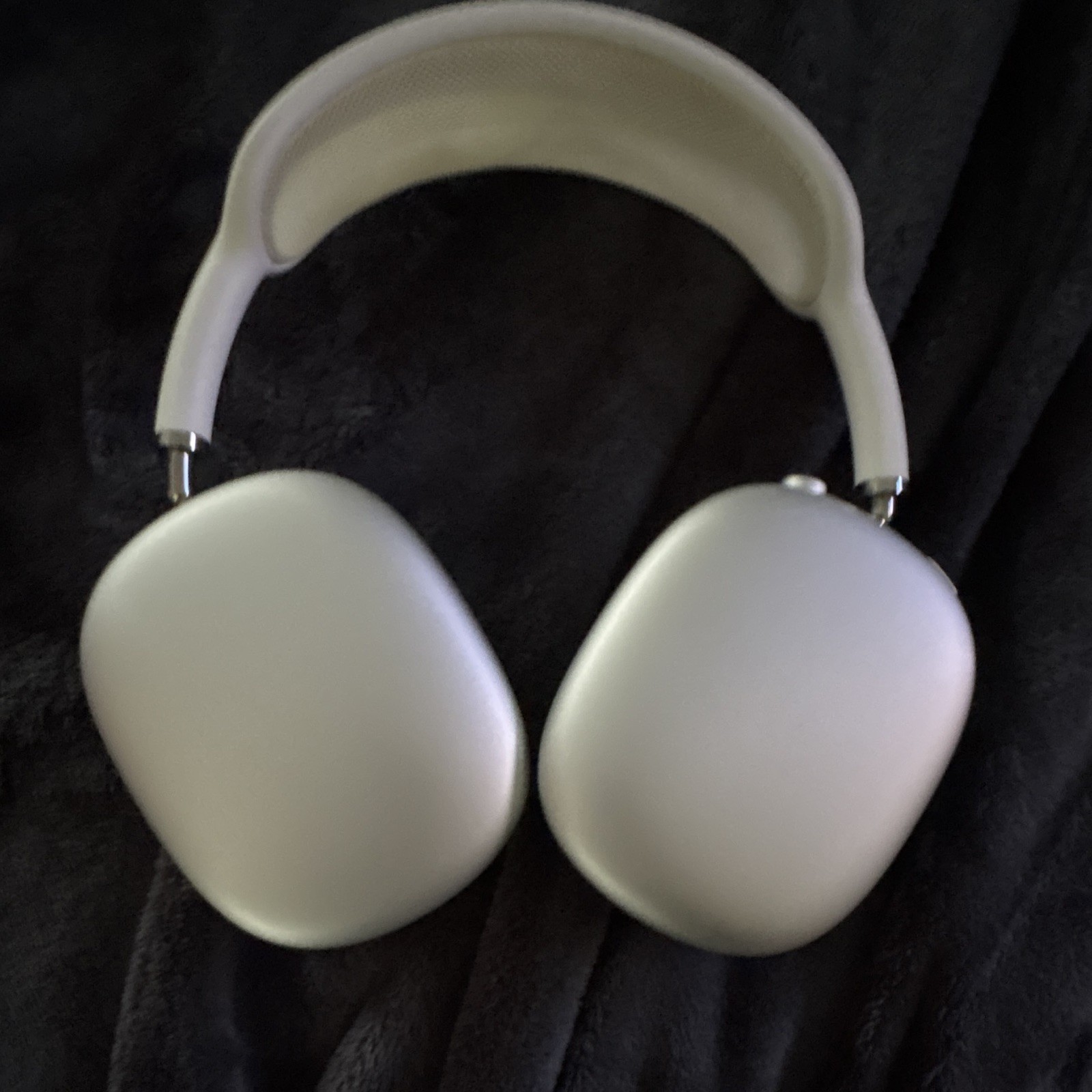 Apple AirPods Max Over-Ear Headphones w/ Smart Case White/Silver