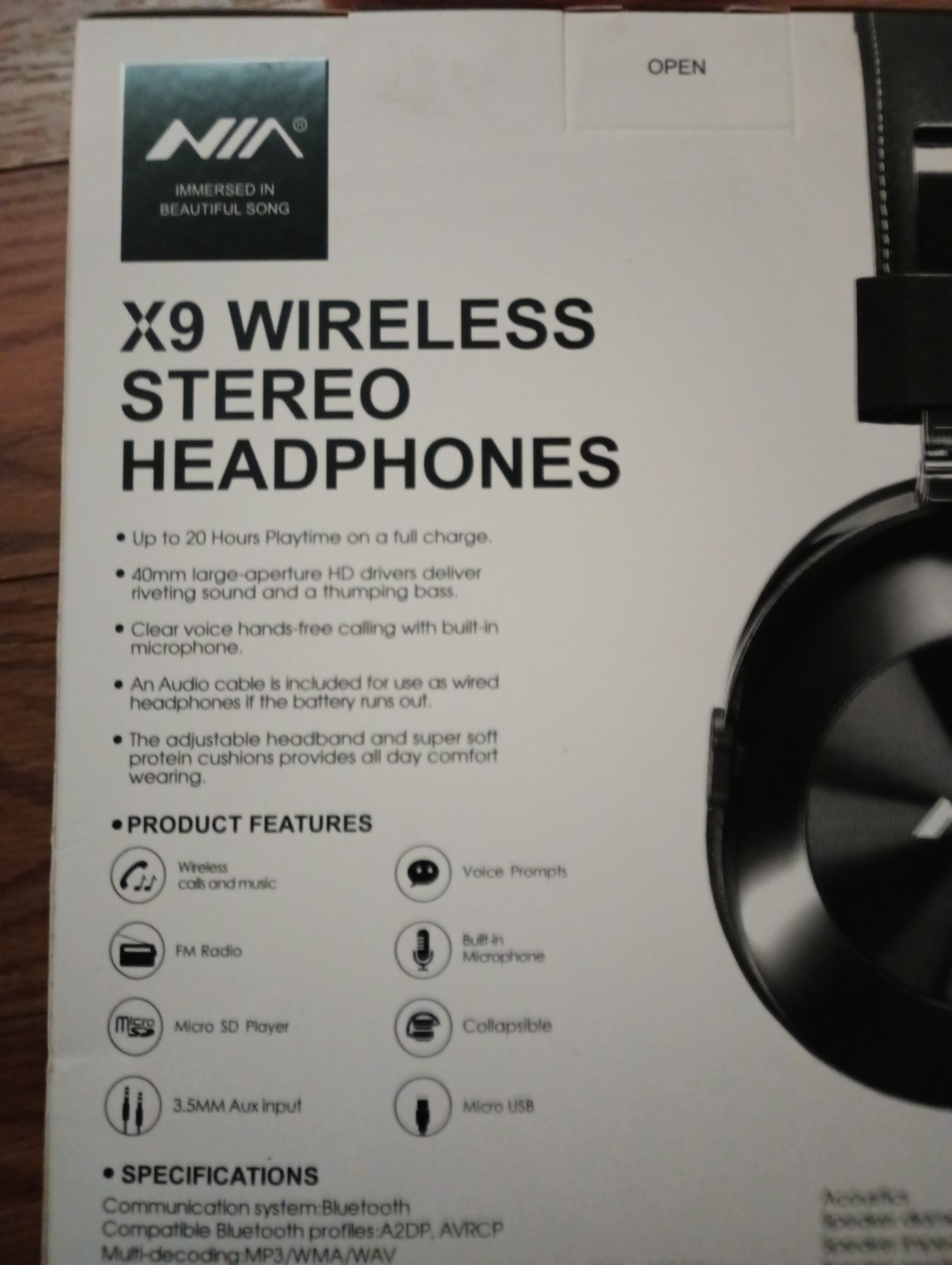 NIA Headphone Lot