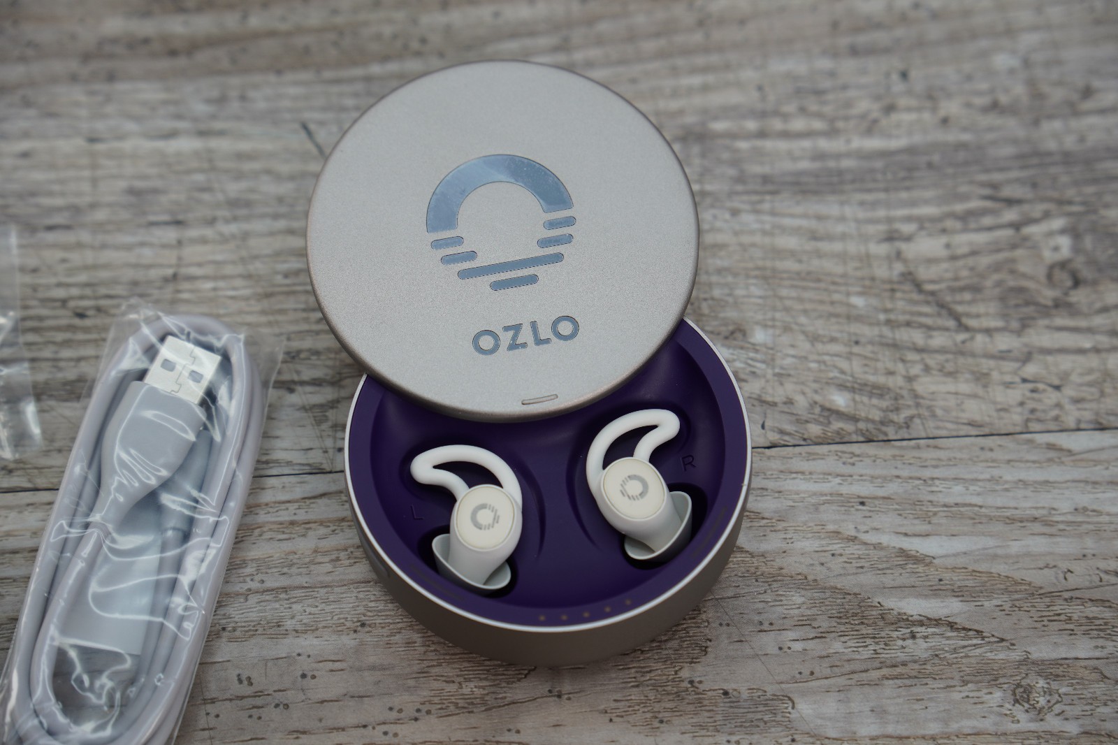 Ozlo Sleepbuds® | Comfortable Side Sleeper Headphones – RIGHT Earbud Not Working