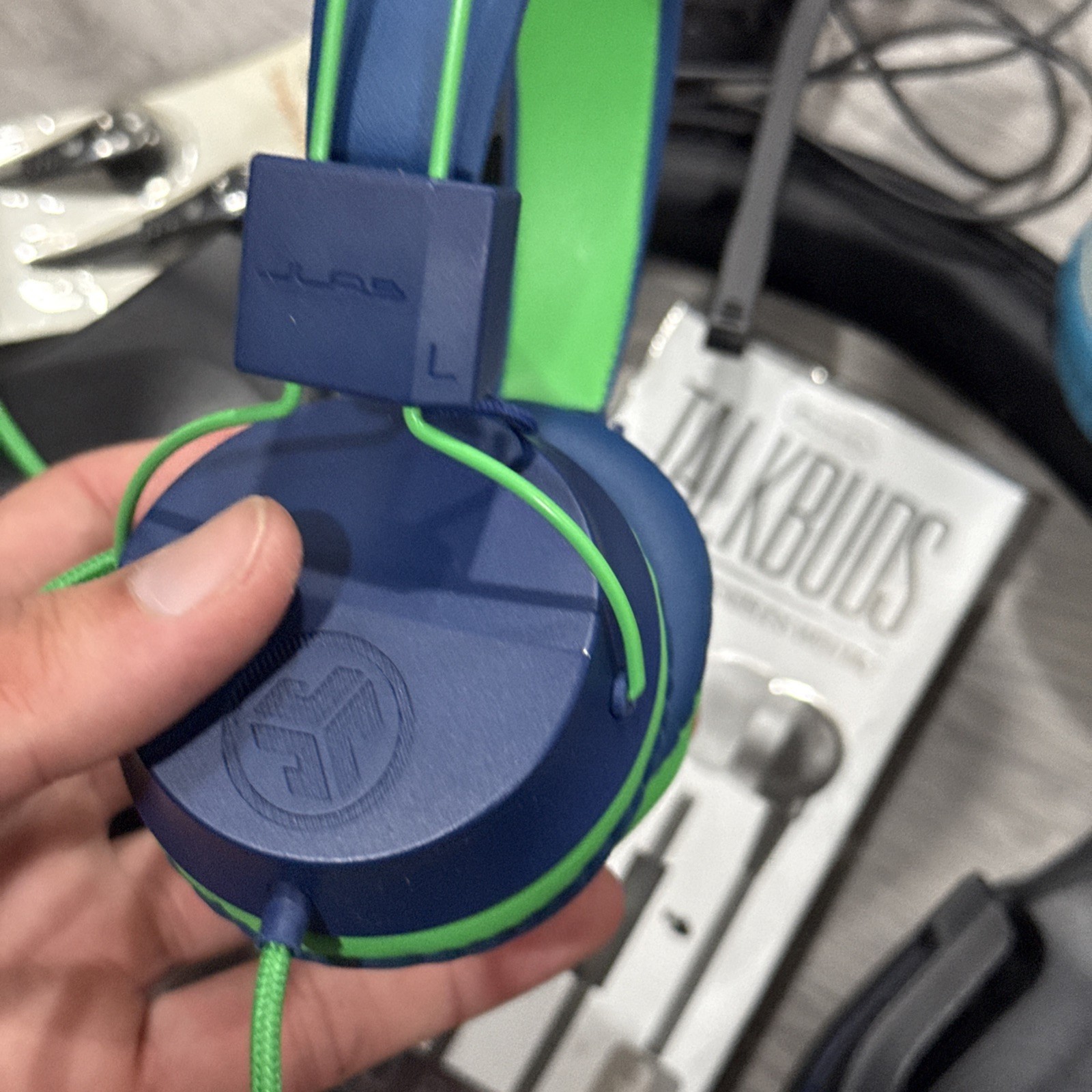 LOT OF HEADPHONES,EARBUDS MUSIC, WIRED Wireless Ect (UNTESTED) AS IS⚠️