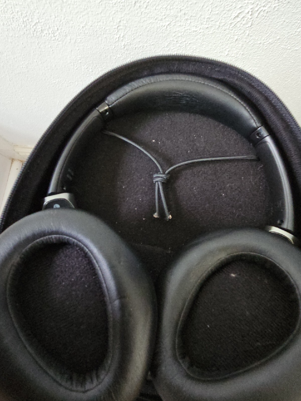 Sony Noise Canceling Headphones MDR-10RNC Black Tested Works Great!