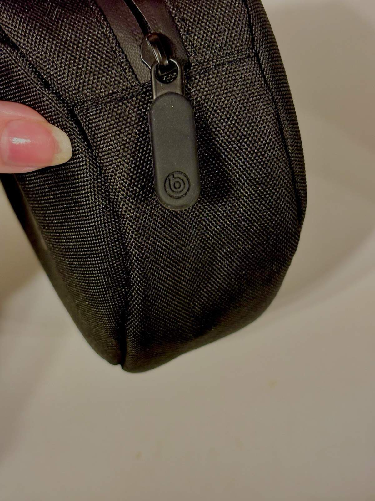 Genuine Beats By Dr. Dre Solo HD Wireless Headphone Soft Carrying Case