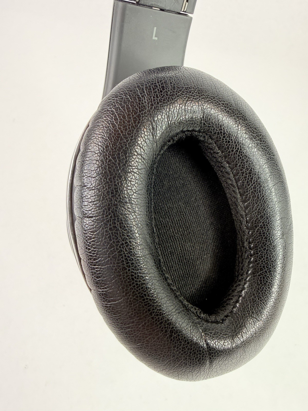 Black Monster Beats by Dr. Dre Studio Wired Headphones Over-Ear 1st Gen OG 1.0
