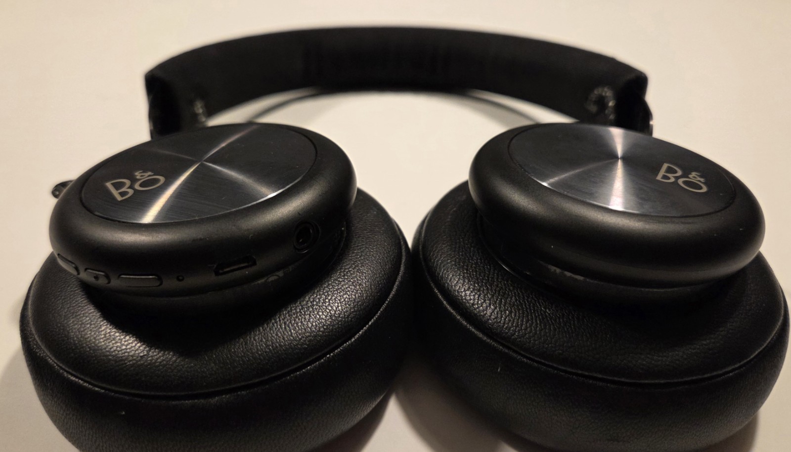 Working B&O Bang & Olufsen Beoplay H4 Wireless Over-Ear Headphones Black w/ Case