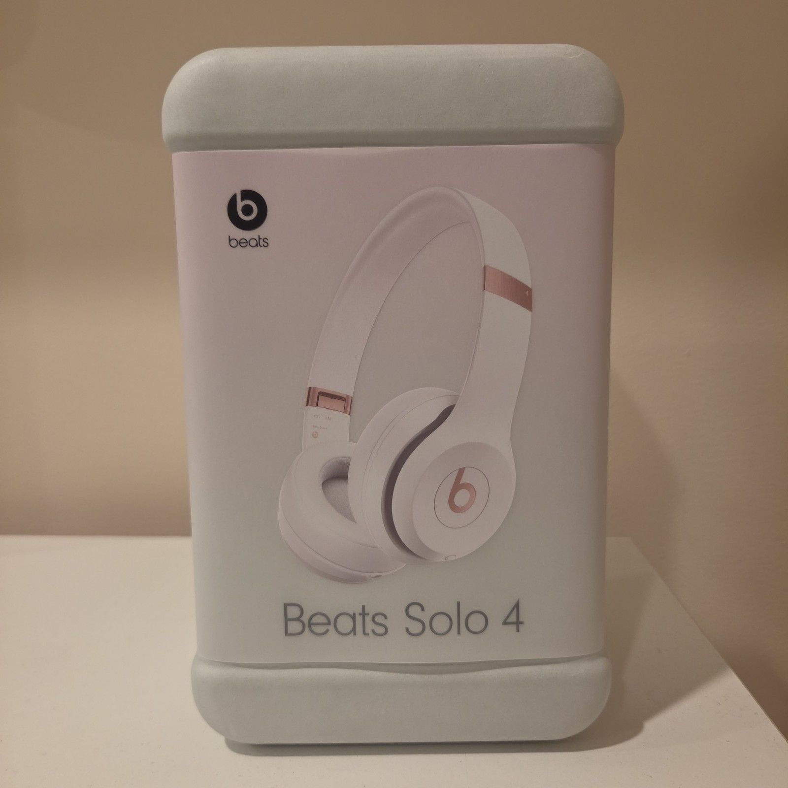 Beats Solo 4 Bluetooth Wireless On-Ear Headphones – Cloud Pink – MUW33LL/A