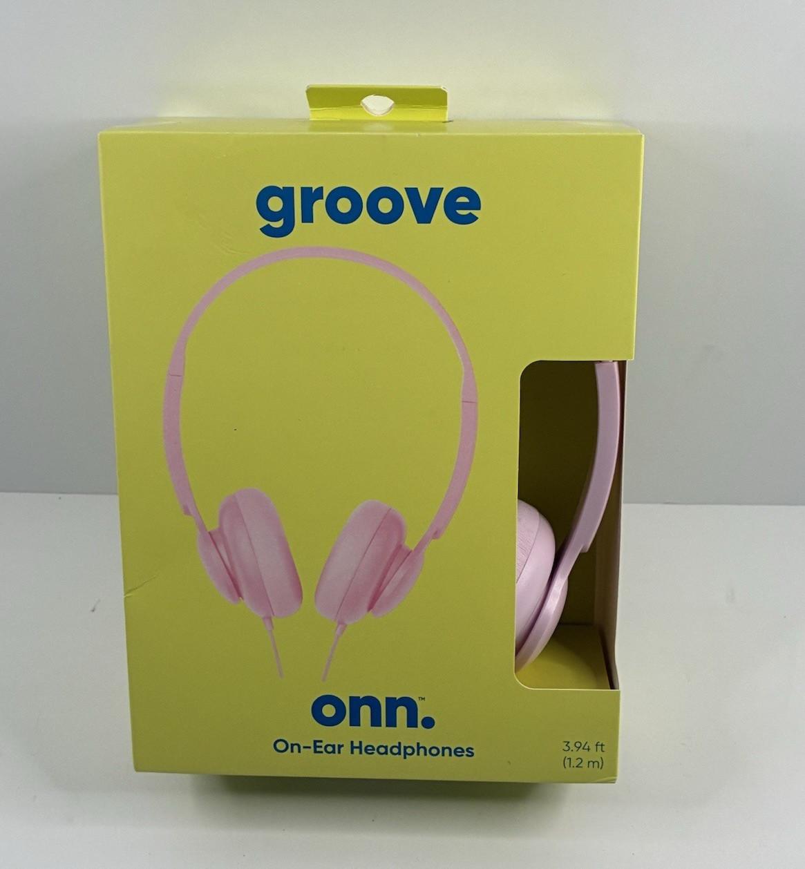 onn. groove Pink On-Ear Headphones Adjustable Lightweight 3.5mm AUX 3.94ft