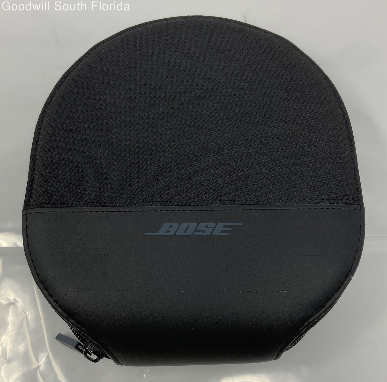 Bose Blue And Black Headphones With AUX & USB Charging Cable And Black Case NCL