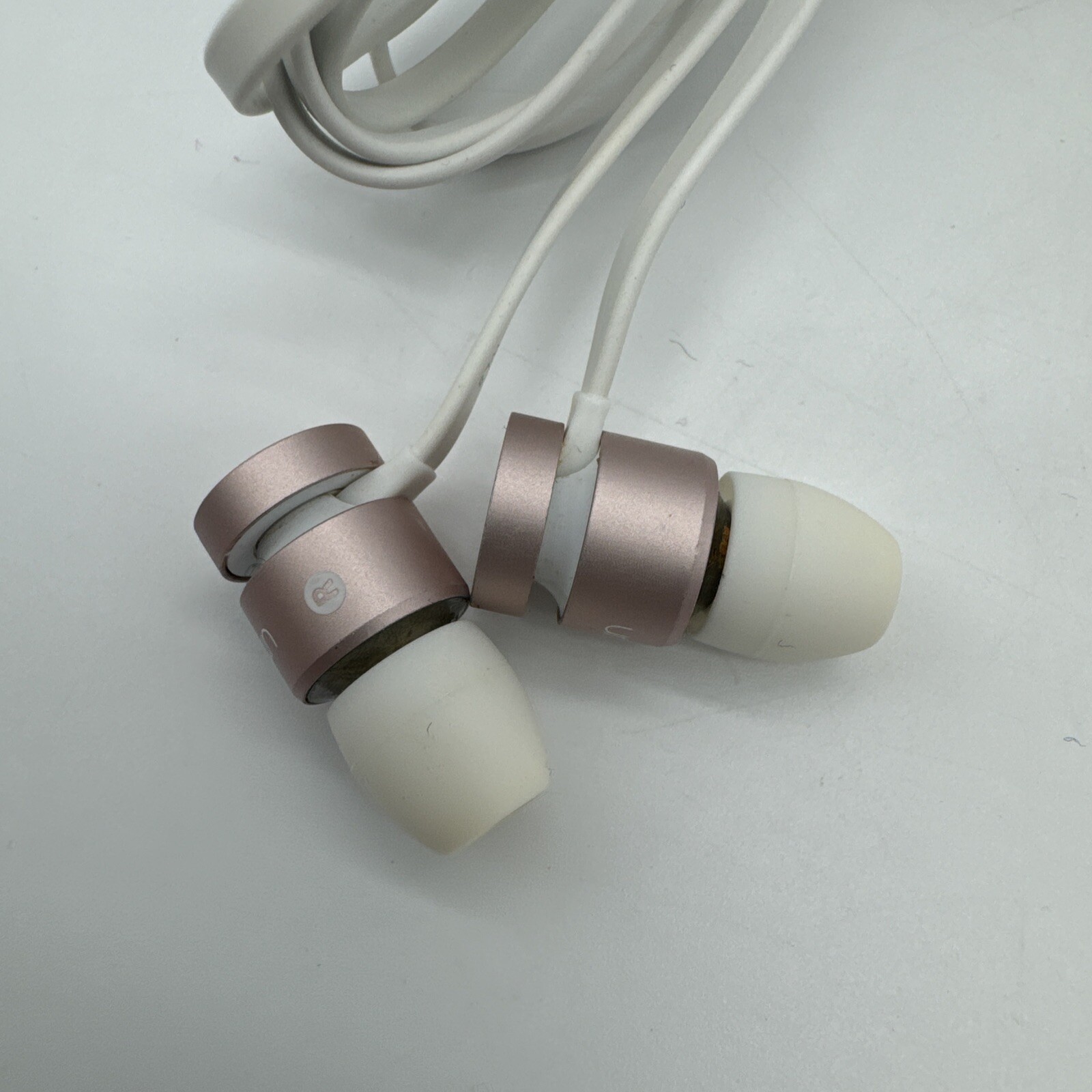 PARTS REPAIR Rose Gold UrBeats 2nd Gen In-Ear Headphones Dr Dre WITH AUDIO ISSUE
