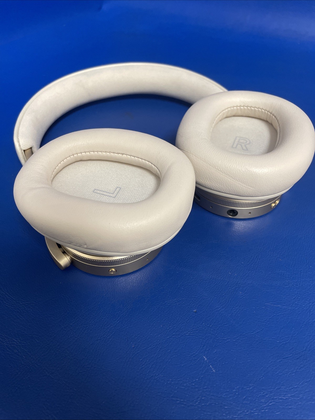 CLEAN BANG & OLUFSEN BEOPLAY H95 WIRELESS HEADPHONES.