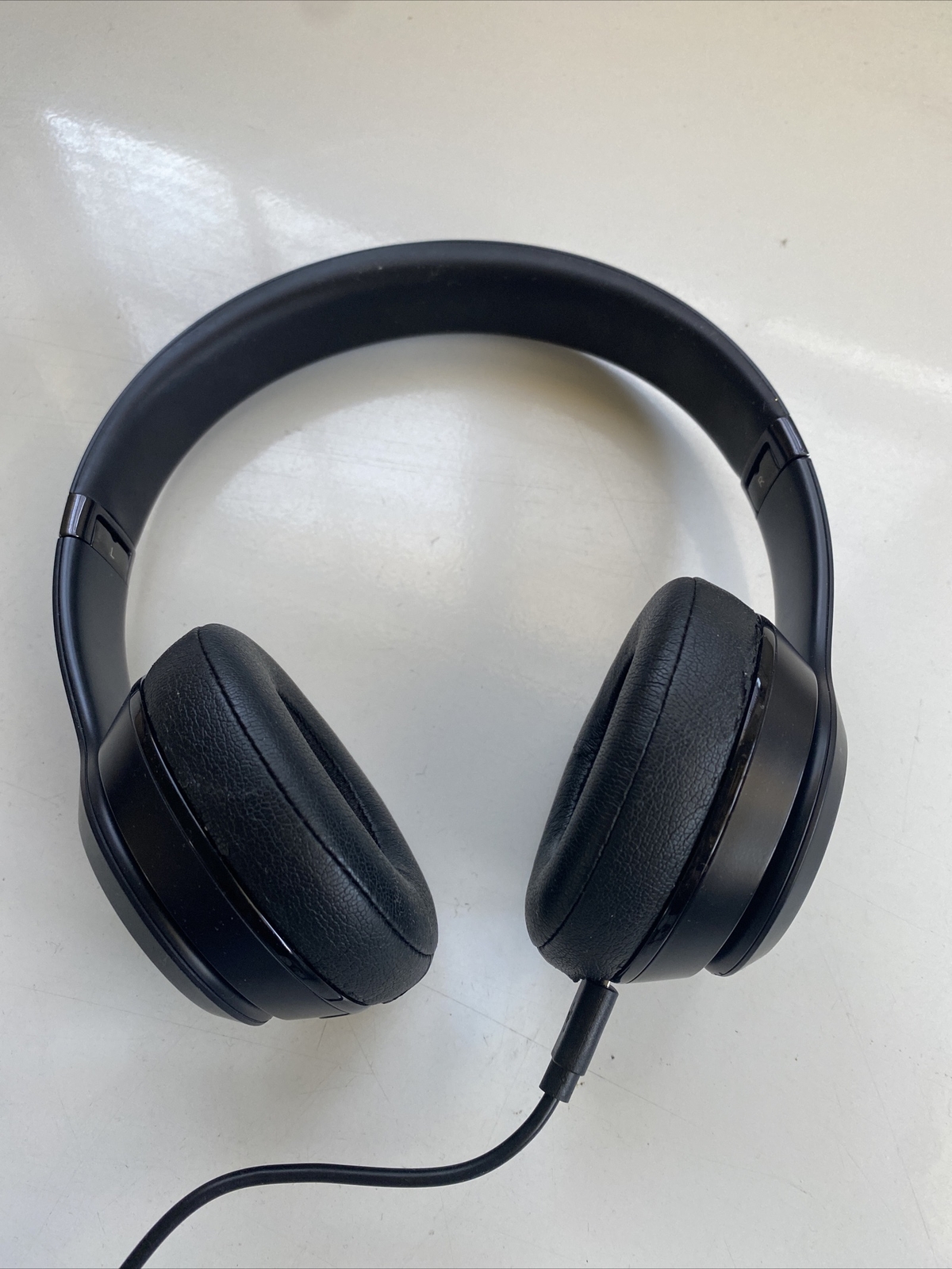 Beats by Dr. Dre Solo3 Over the Ear Headphone – Gloss Black