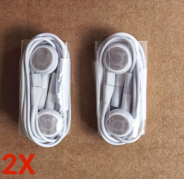 2X Authentic Apple iPod iPhone Earphones Headphones Earbuds+Remote Control+Mic